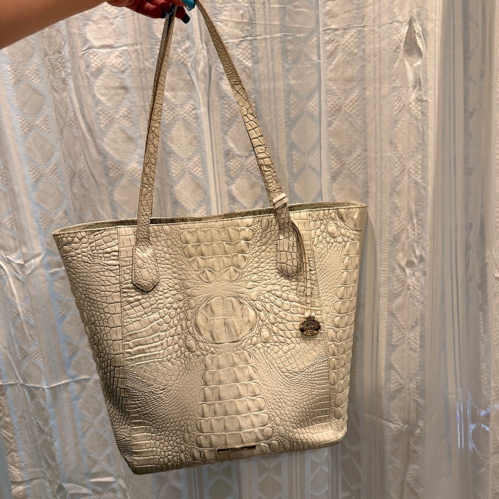 BRAHMIN Croc Embossed Leather Jayden Tote Coconut or Bone Color STUNNING GUC